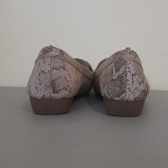 Naturalizer Women's Gisella Mauve Snake Flat 10 M US - Picture 5 of 7